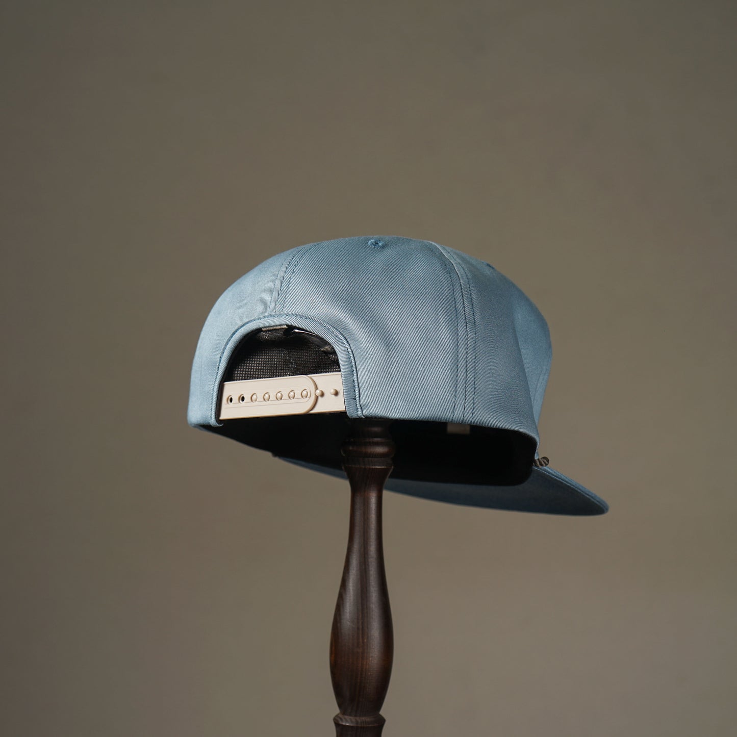KISS ME - TRUCKER CAP / WRD51G02
