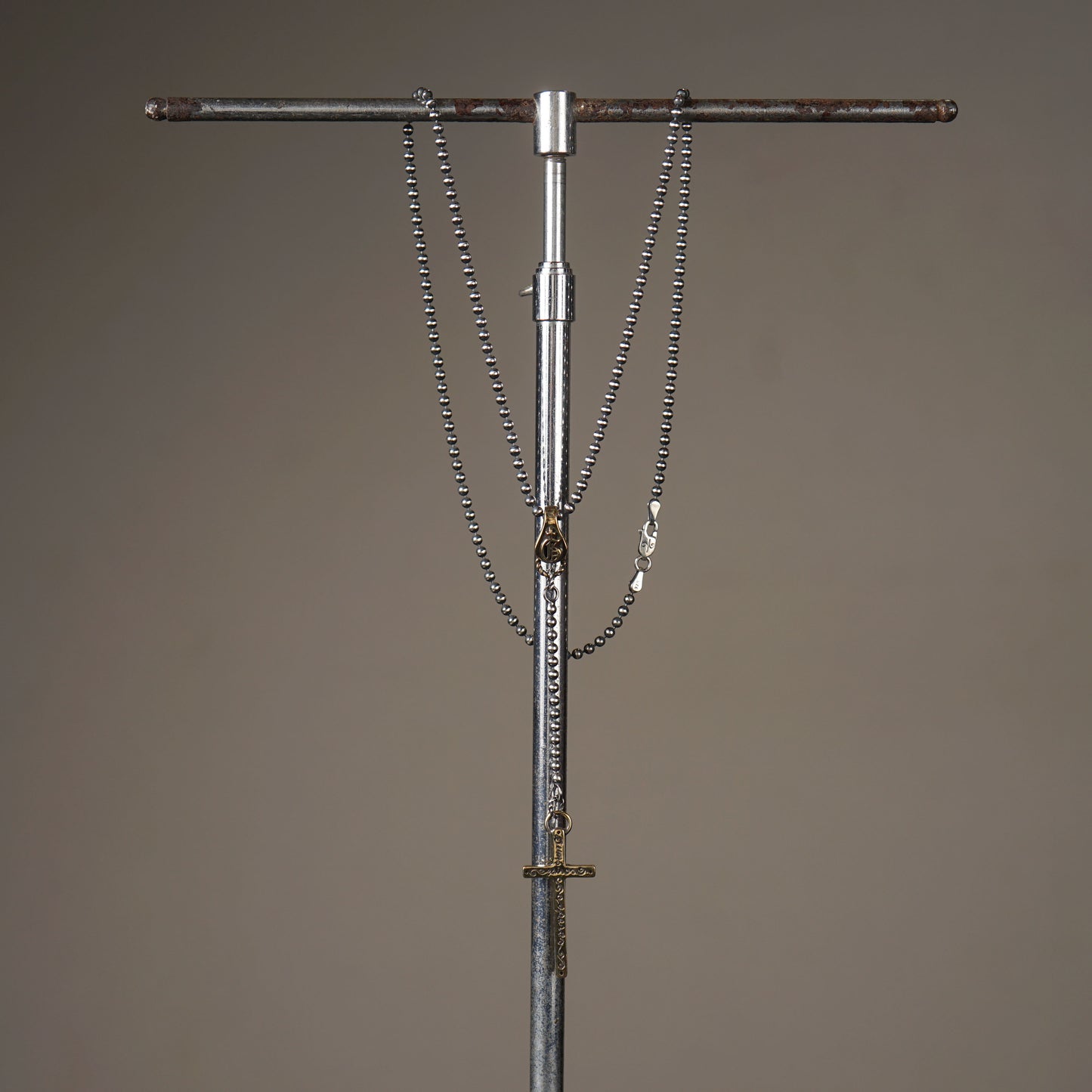 PENDANT - ROSARY/ GALCIA×GSV-13