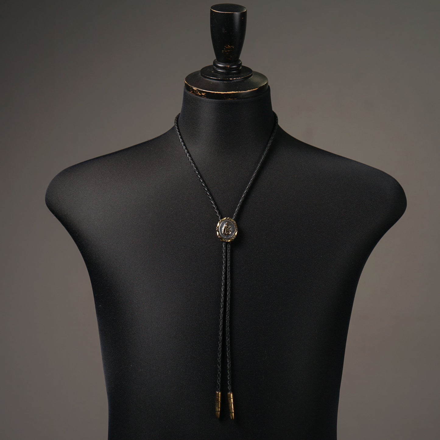 BOLO - TIE "G"/ GALCIA×GSV-07