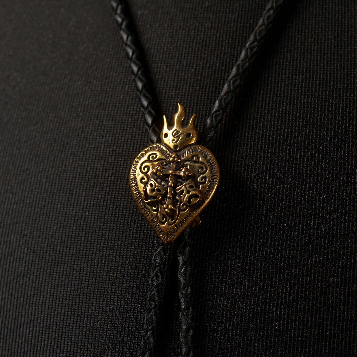 BOLO - TIE "TWO FACE"/ GALCIA×GSV-08