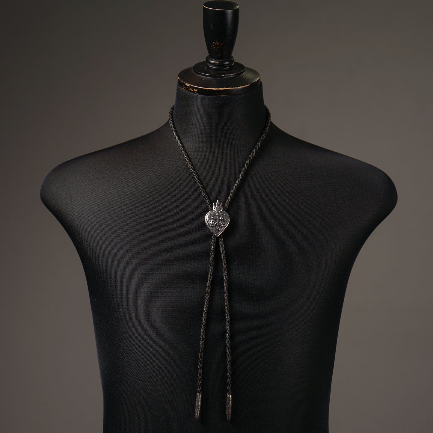 BOLO - TIE "TWO FACE"/ GALCIA×GSV-08