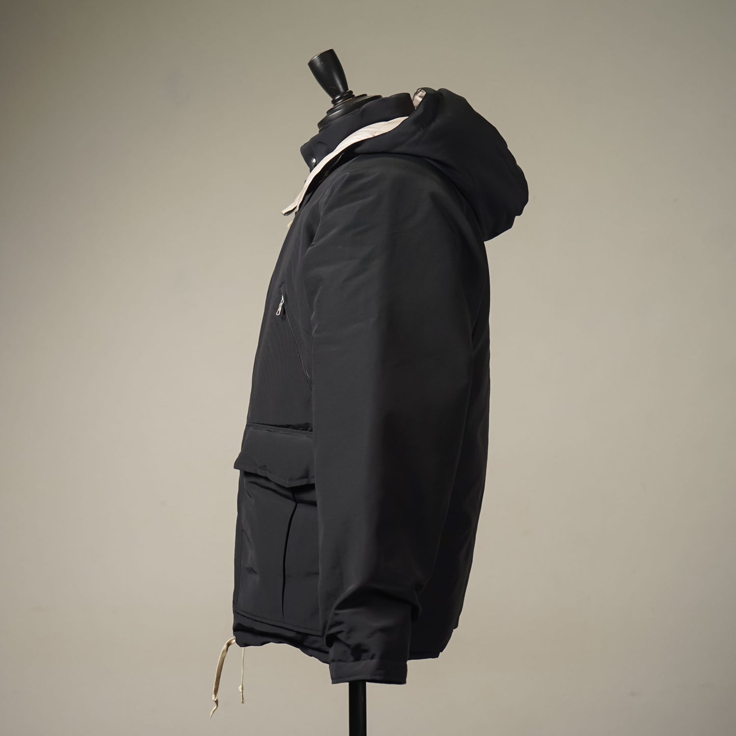 HUNTERS - DOWN JACKET / BYGH-23-AW-03