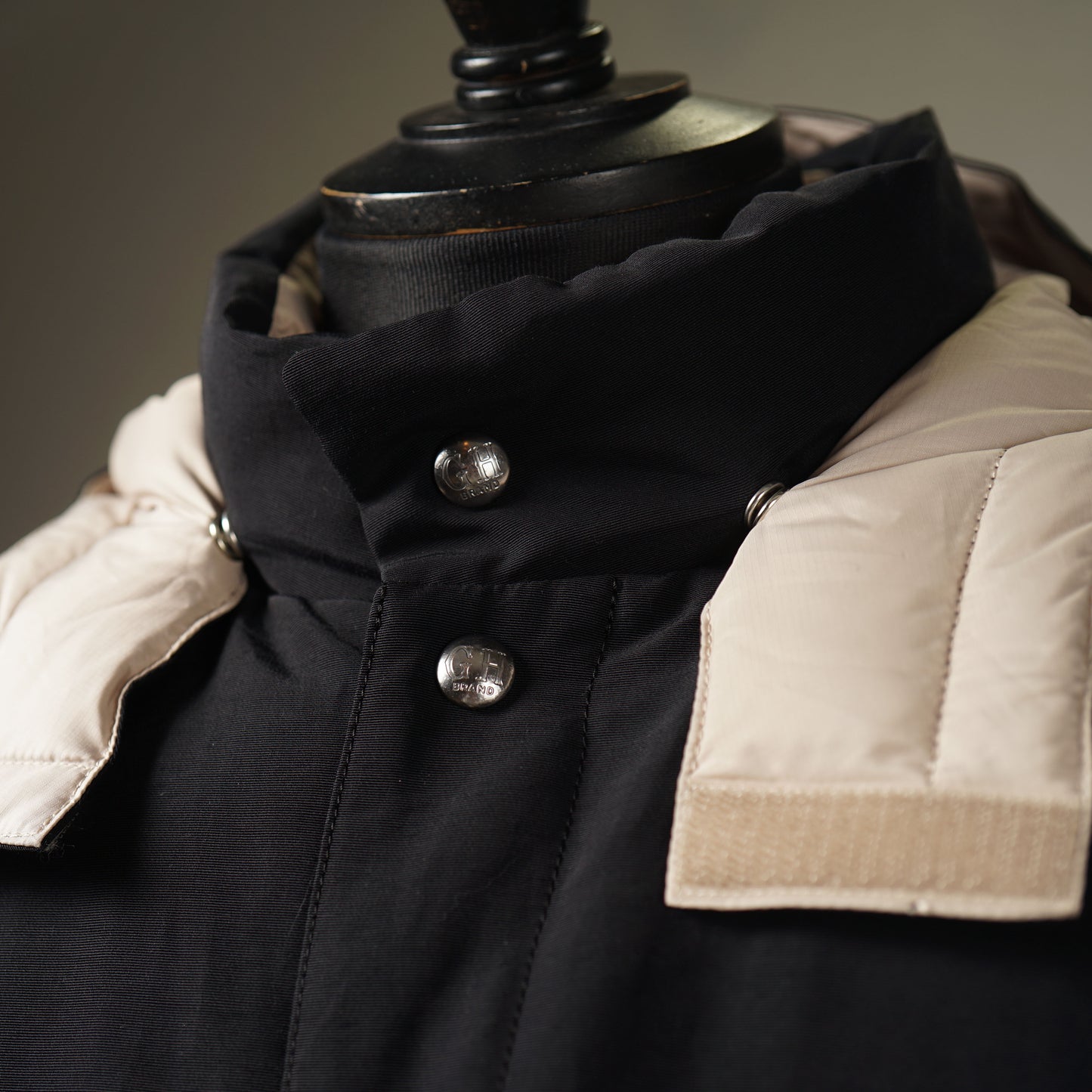 HUNTERS - DOWN JACKET / BYGH-23-AW-03