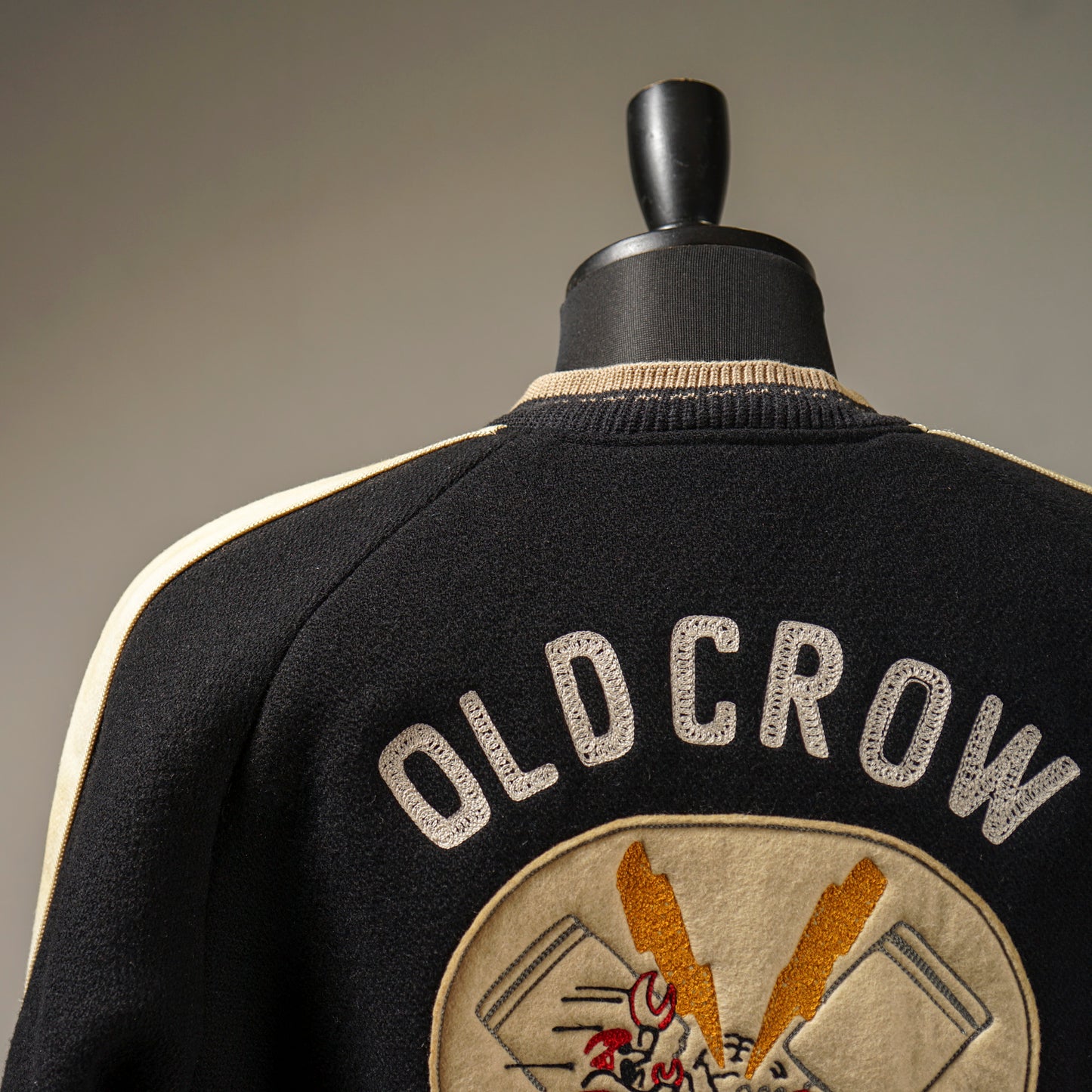 V8 - CLUB JACKET / OC-23-AW-04