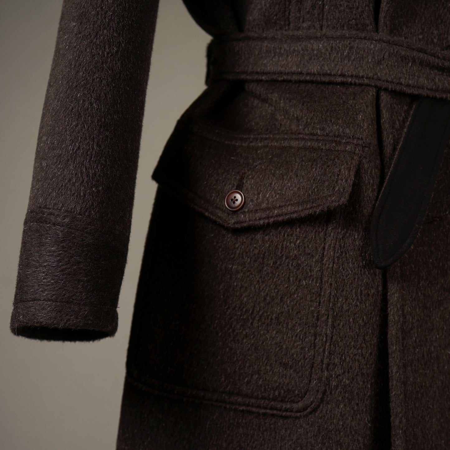 GLADDEN - SHAGGY COAT / BYGH-24-AW-03 L