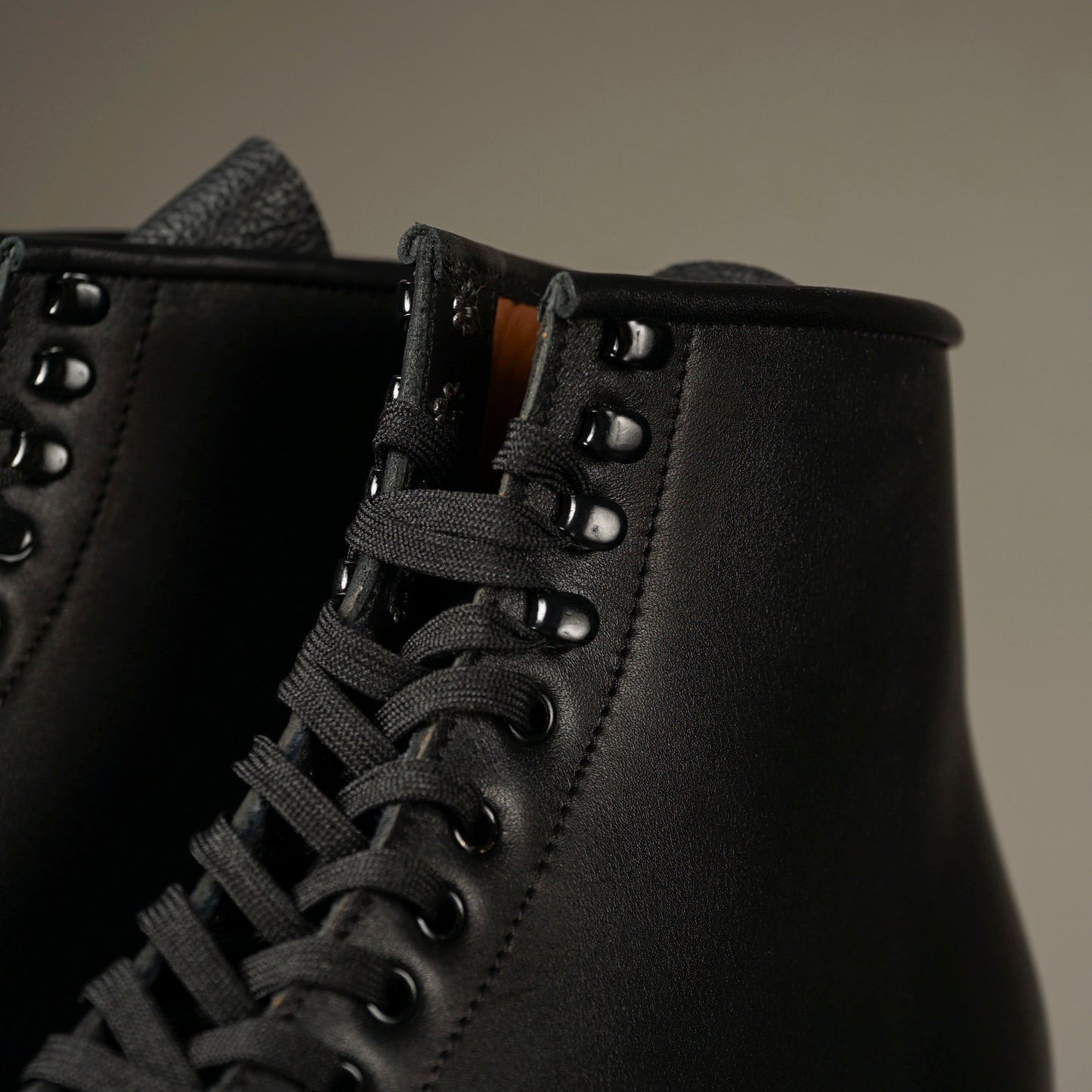 STRAIGHT TIP SHOES