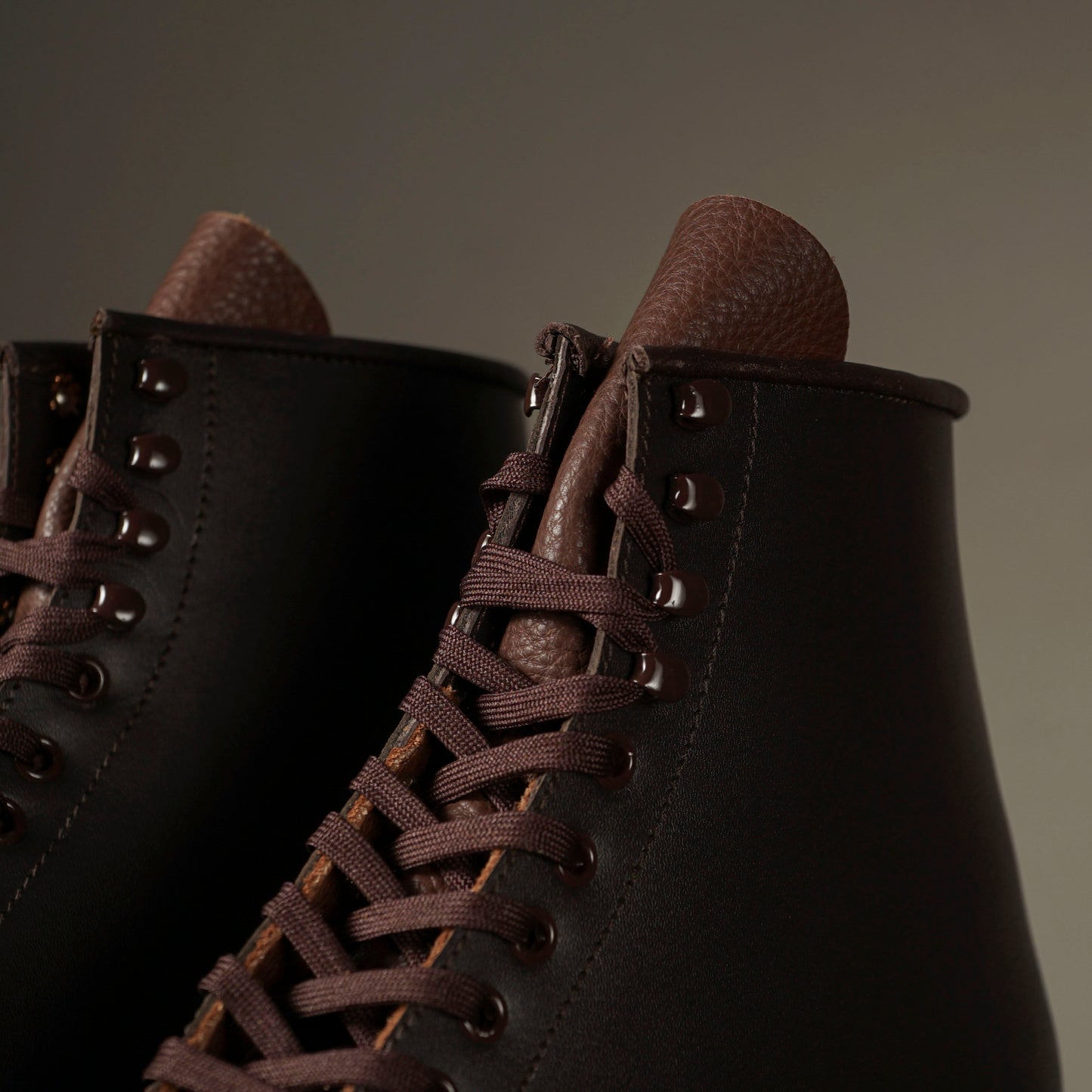 STRAIGHT TIP SHOES