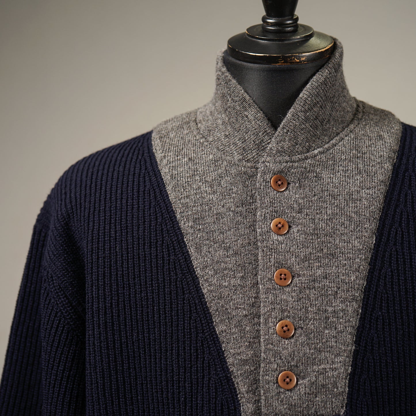 RED GENT - JEEP KNIT / BYGH-24-AW-08