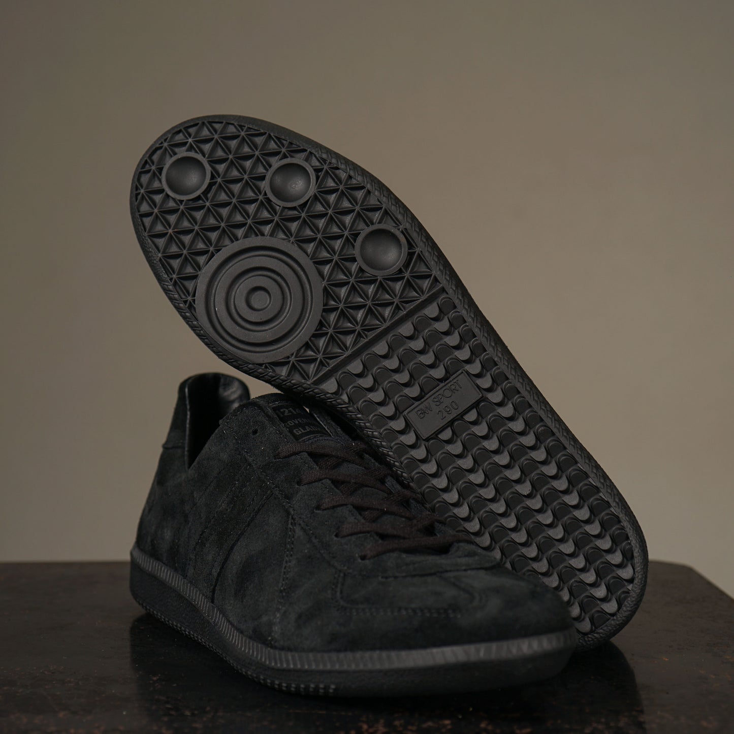 PROVENANCE - GERMAN TRAINER SHOES / BYGH-24-AW-G03