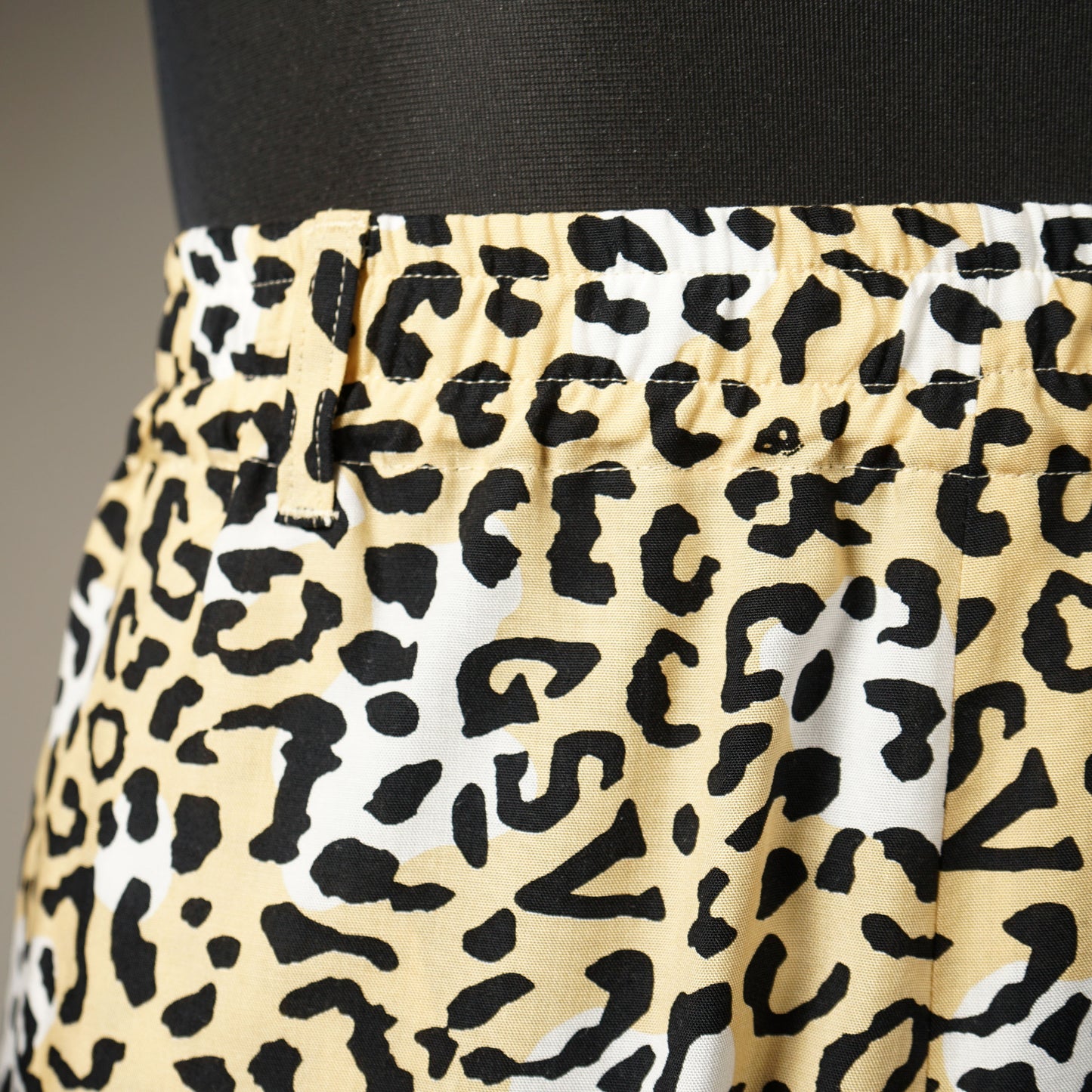 RISE ABOVE - SHORTS / GSV-23-SS-14