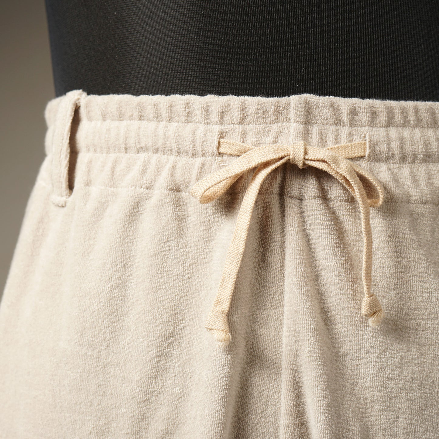 HORSE HEAD - SHORTS / BYGH-23-SS-15