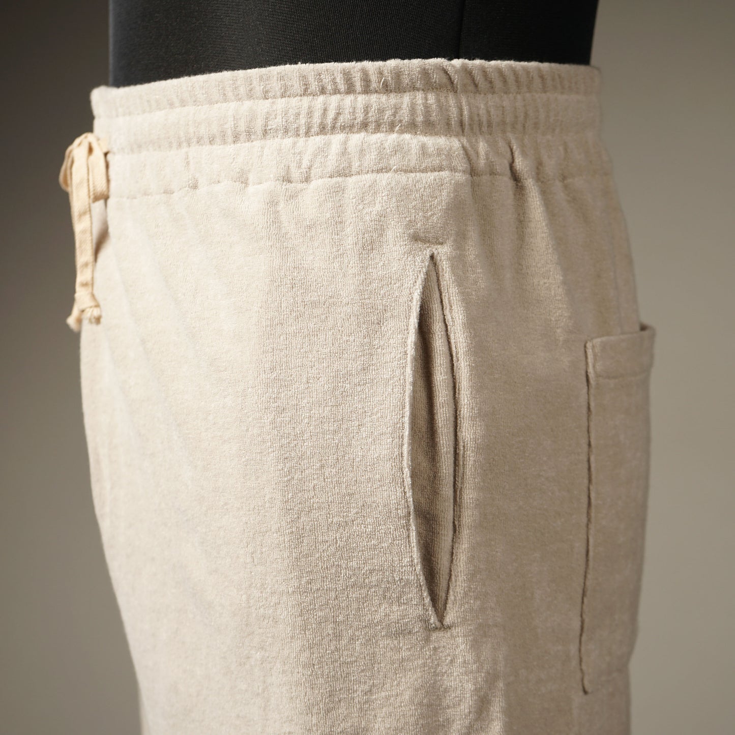 HORSE HEAD - SHORTS / BYGH-23-SS-15