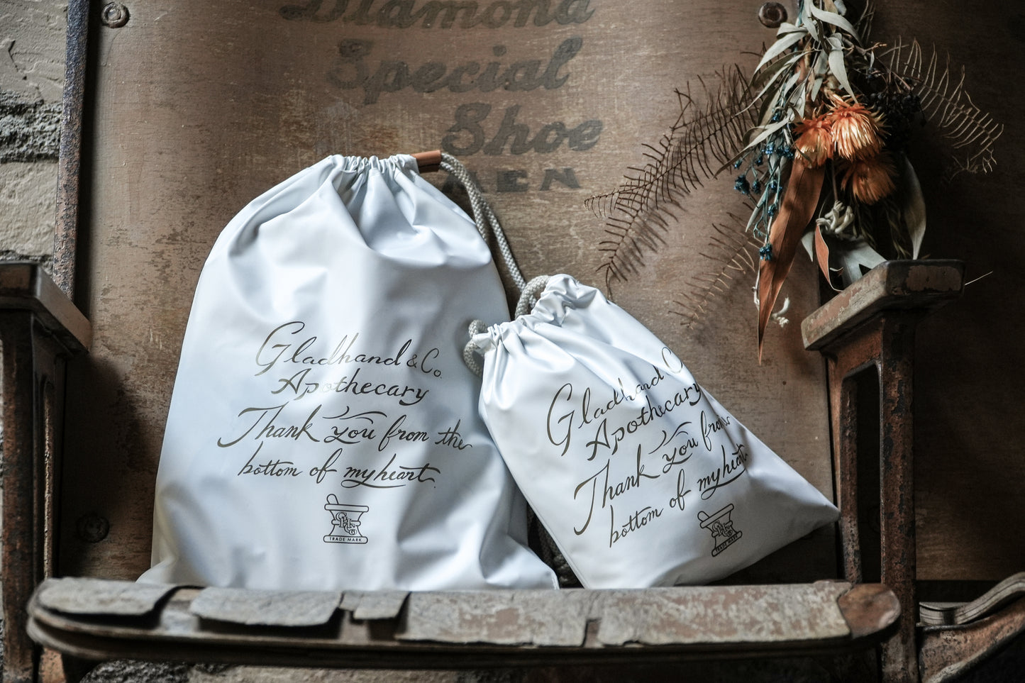 POUCH BAG "APOTHECARY"