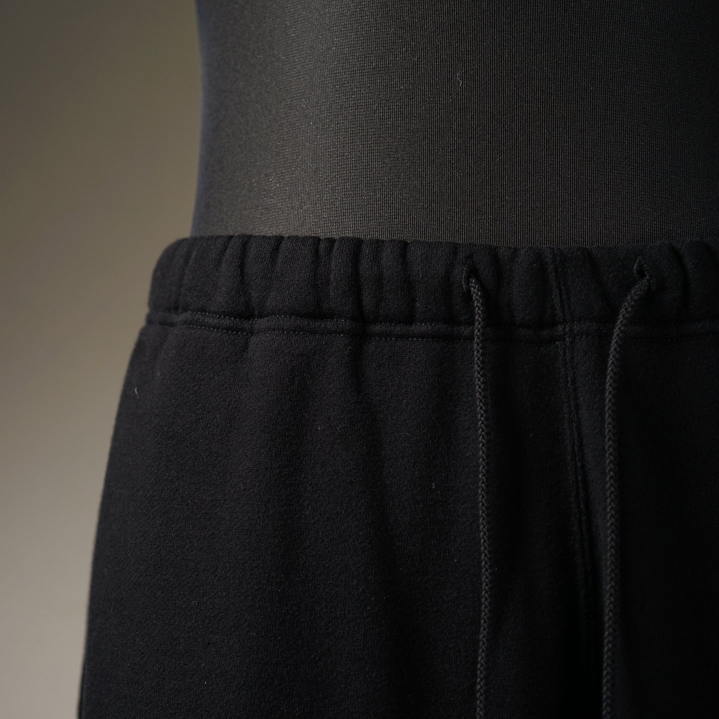 CIRCLE SIG - SWEAT PANTS / GSV-24-SS-18