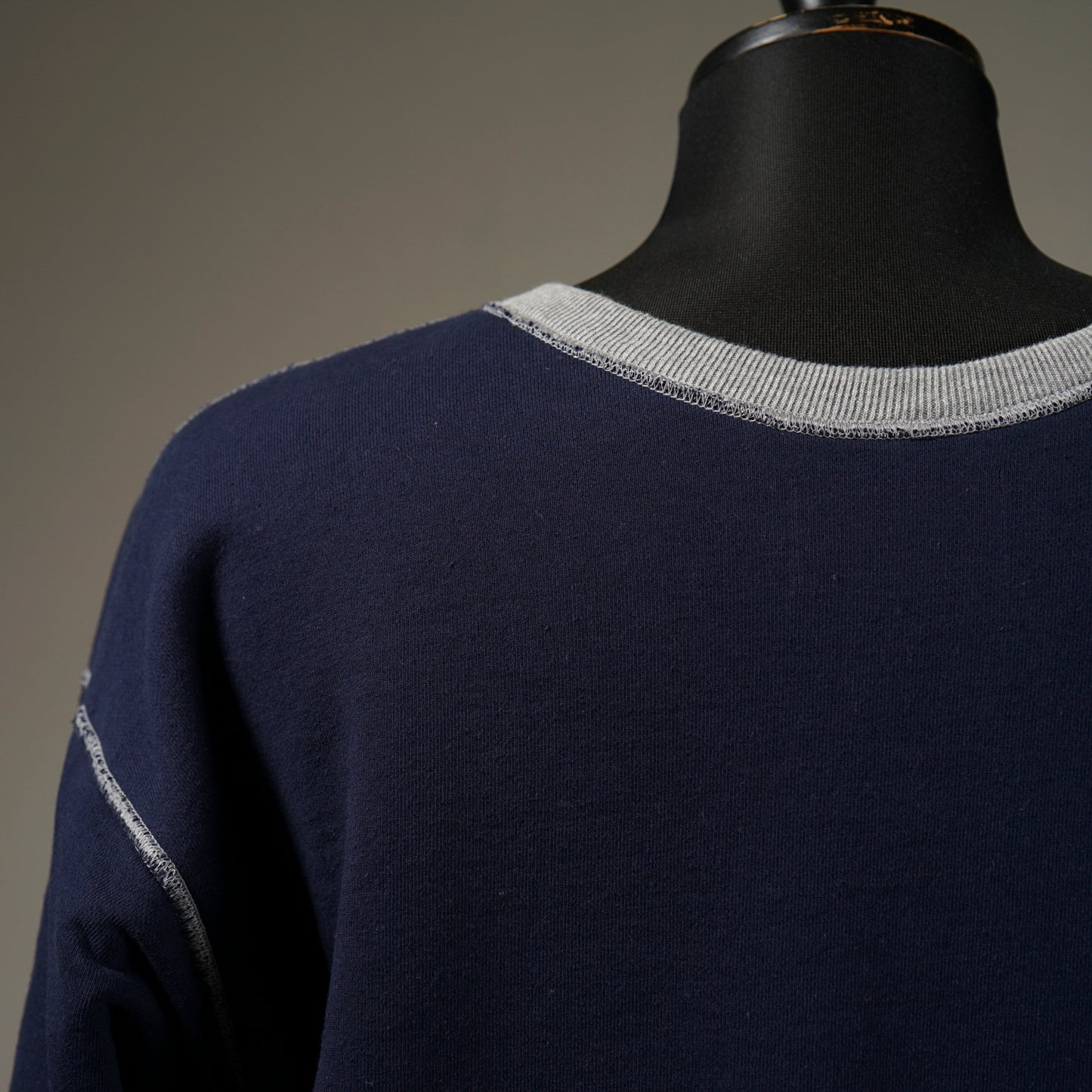 WIND UP - REVERSIBLE SWEAT / WRD-23-AW-12