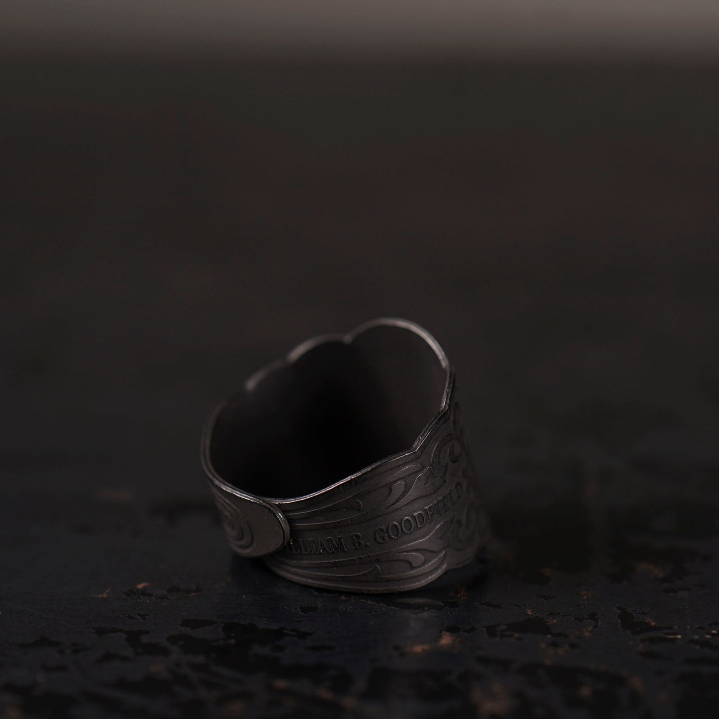 CIGAR TAG RING "BLACK"