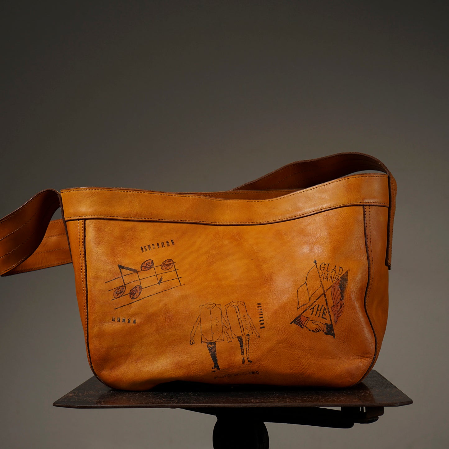 LEATHER NEWS PAPER BAG "GLAD POSTALS"【VASCO × GLADHAND】