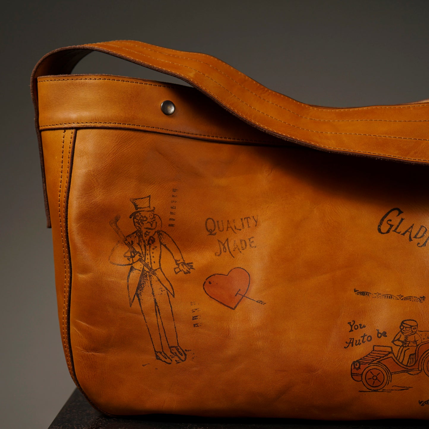 LEATHER NEWS PAPER BAG "GLAD POSTALS"【VASCO × GLADHAND】