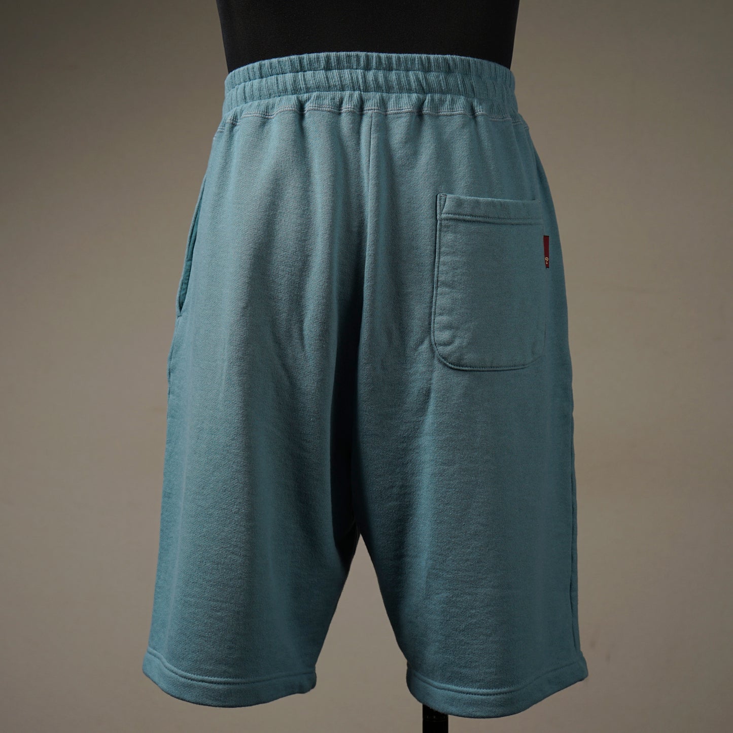 TIKITIKI SURF CLUB - SWEAT SHORTS / WRD-24-SS-16