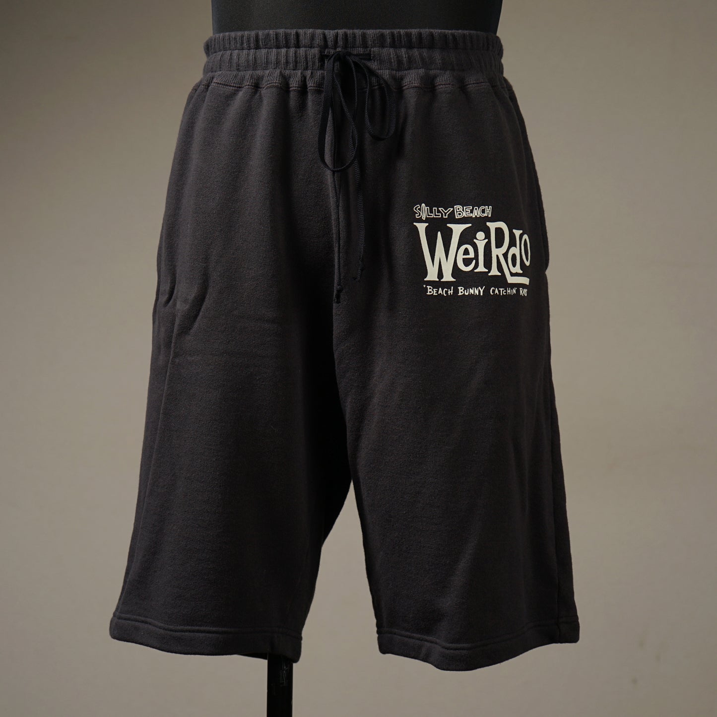 TIKITIKI SURF CLUB - SWEAT SHORTS / WRD-24-SS-16
