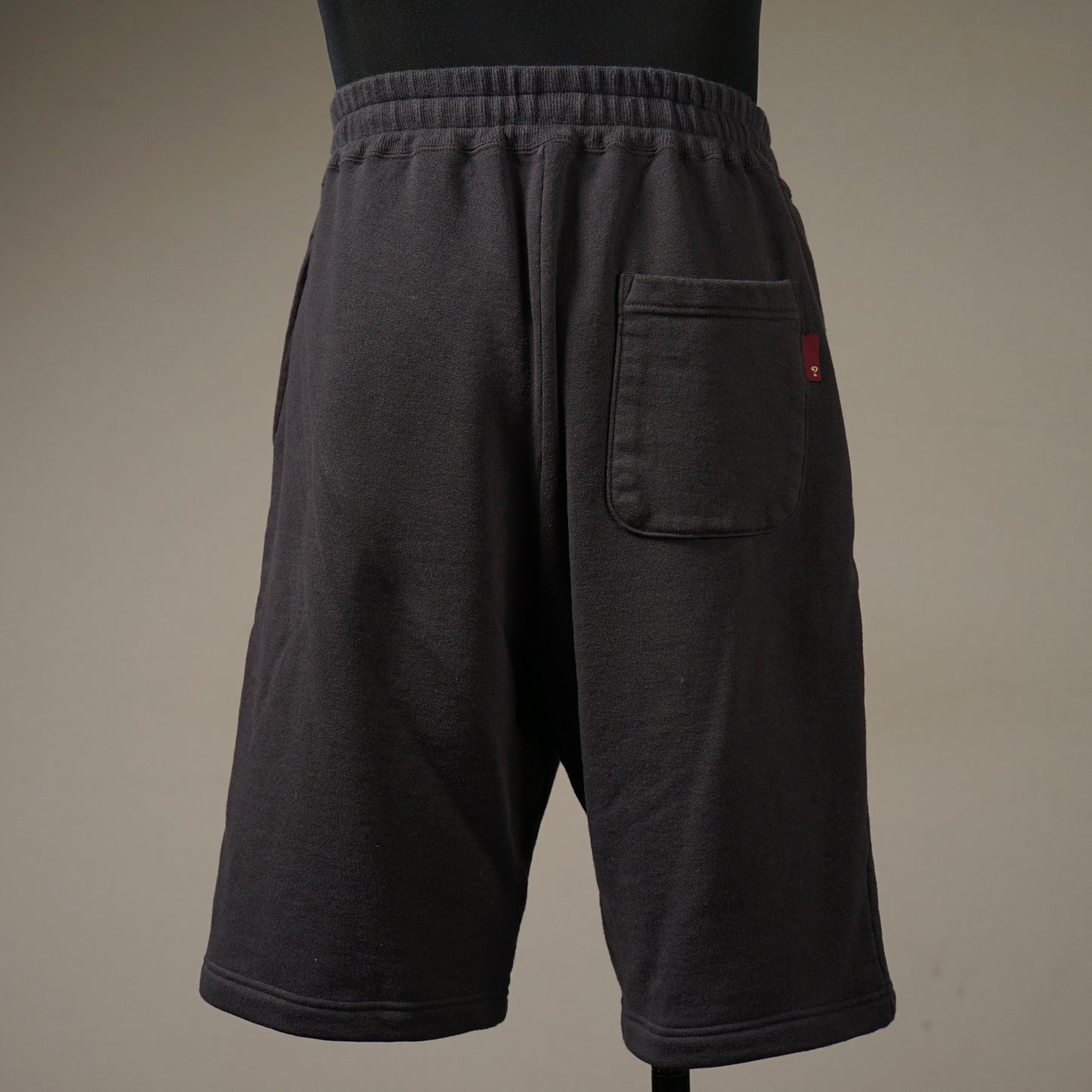 TIKITIKI SURF CLUB - SWEAT SHORTS / WRD-24-SS-16