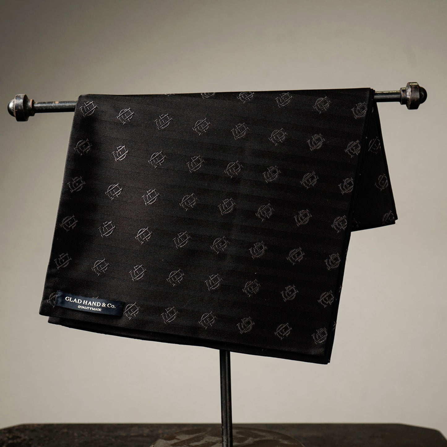 FAMILY CREST STOLE