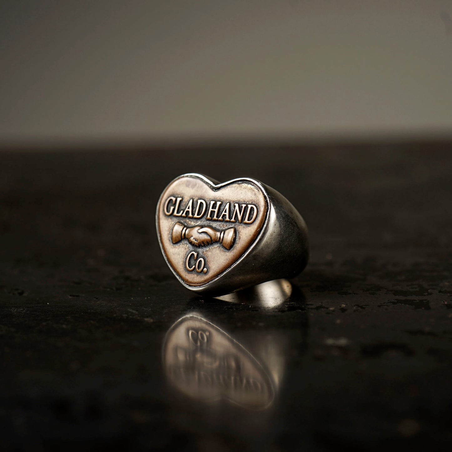BUTTON RING