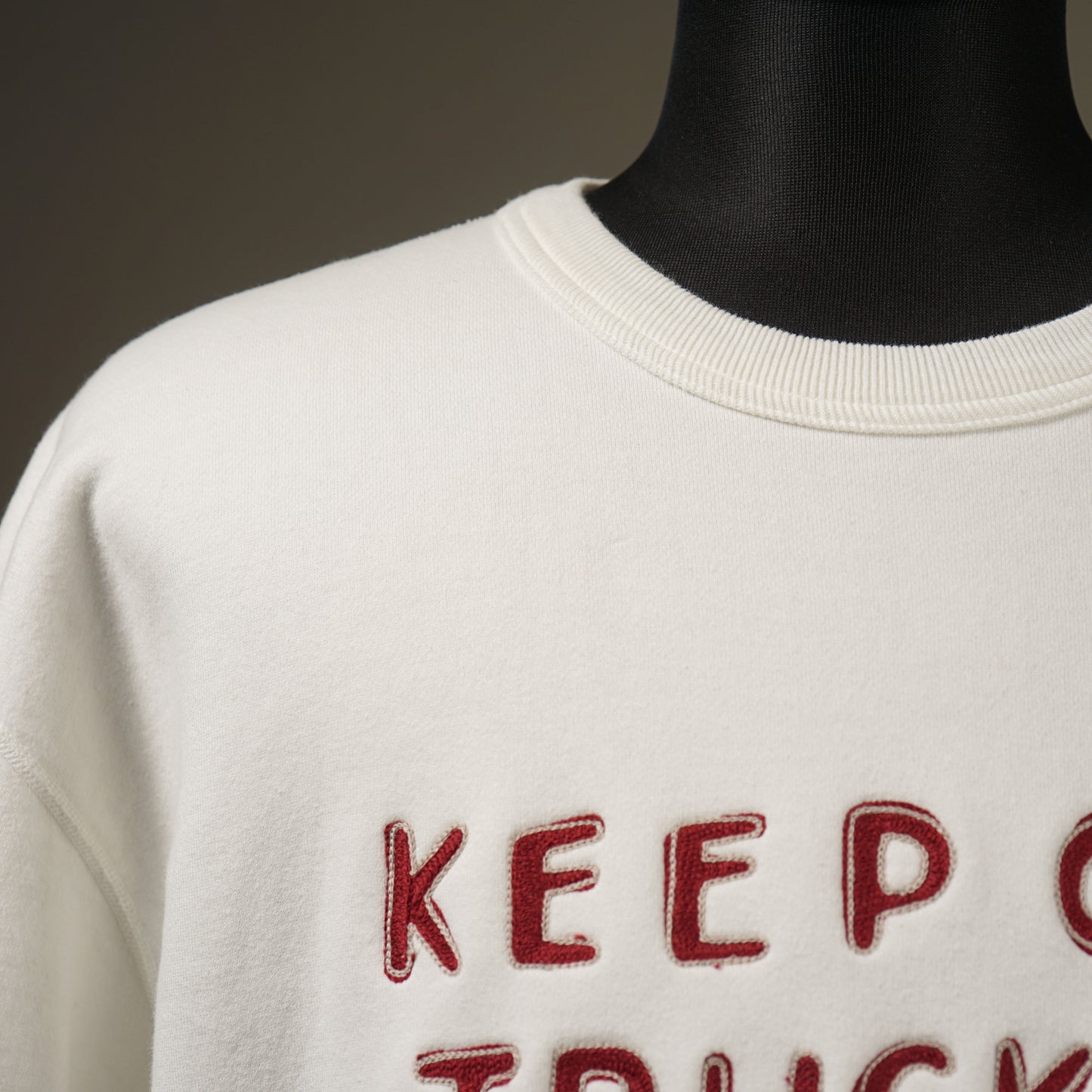 KEEP ON TRUCKIN' - S/S SWEAT / WRD5116