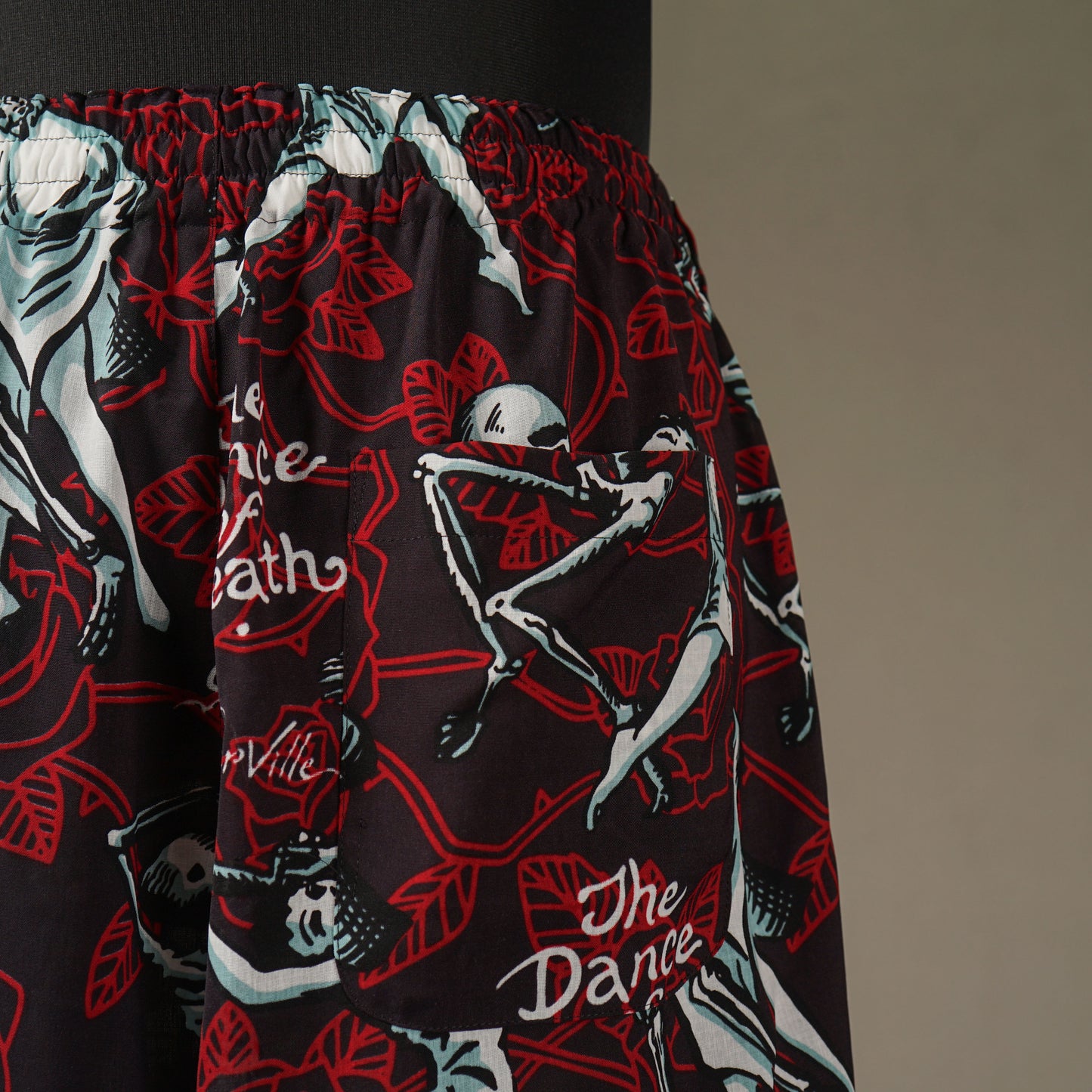 DANCE OF DEATH - EASY PANTS / GSV5106