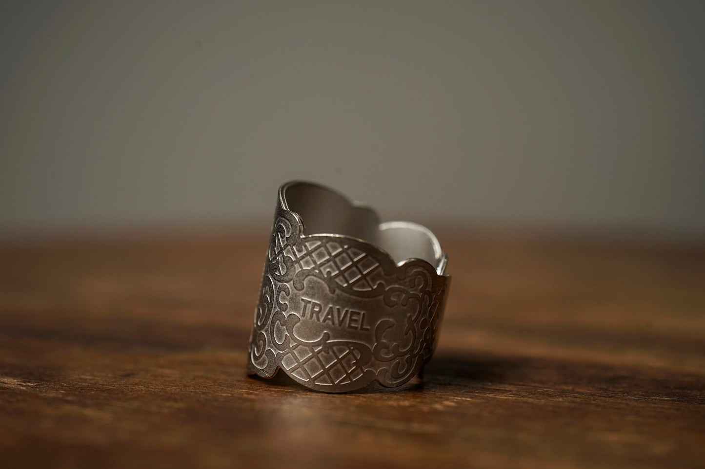 CIGAR TAG RING