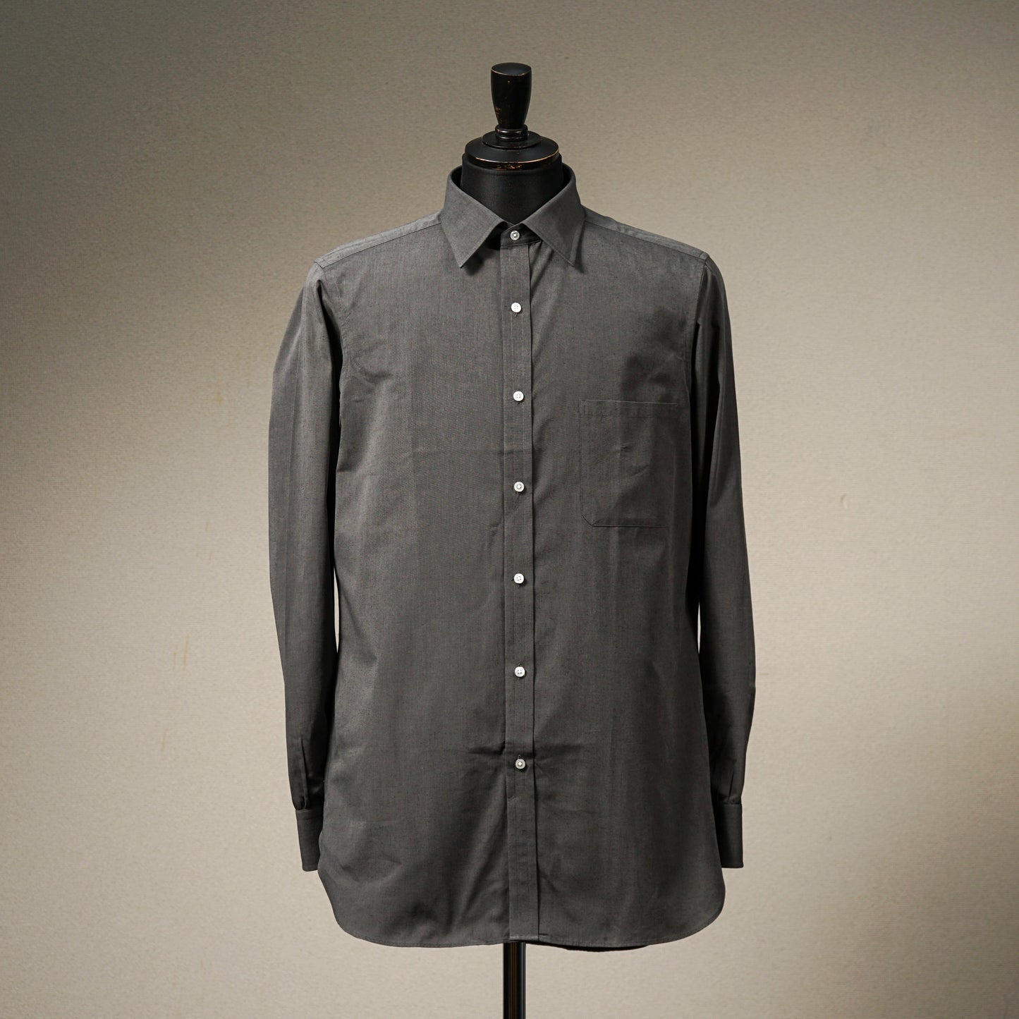 WIDE SPREAD COLLAR SHIRTS
