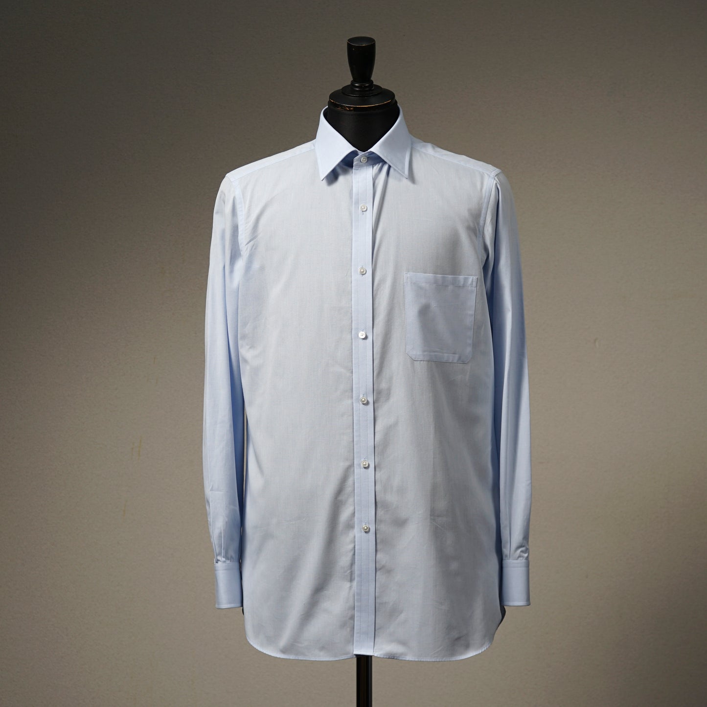 WIDE SPREAD COLLAR SHIRTS
