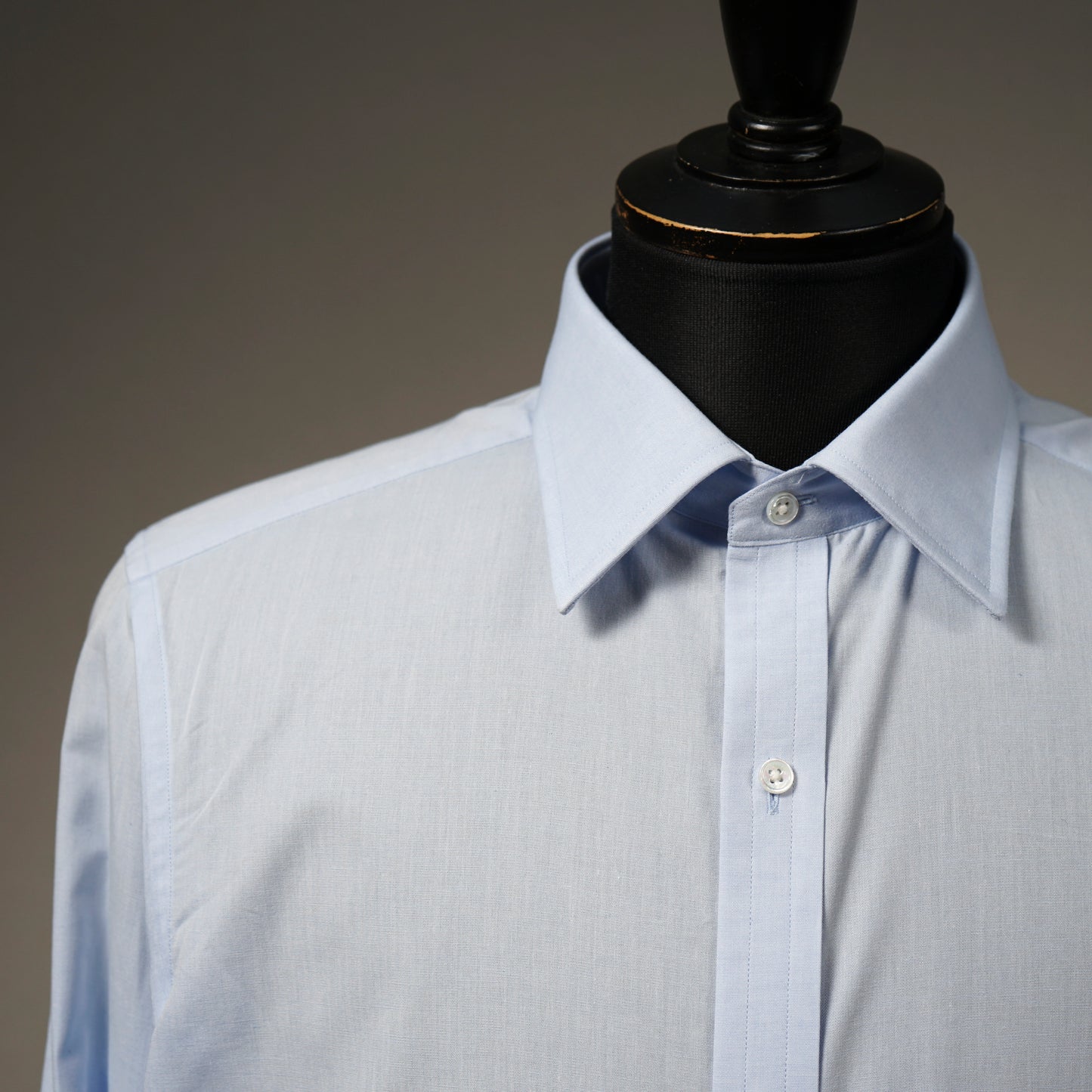 WIDE SPREAD COLLAR SHIRTS