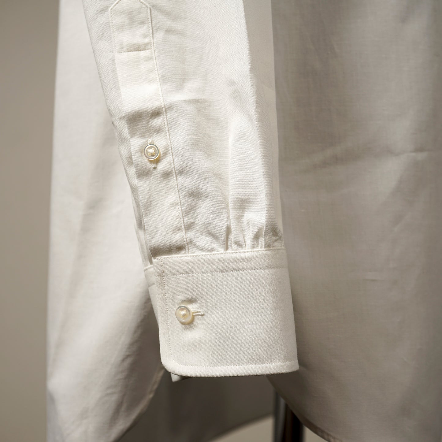 TAB COLLAR SHIRTS