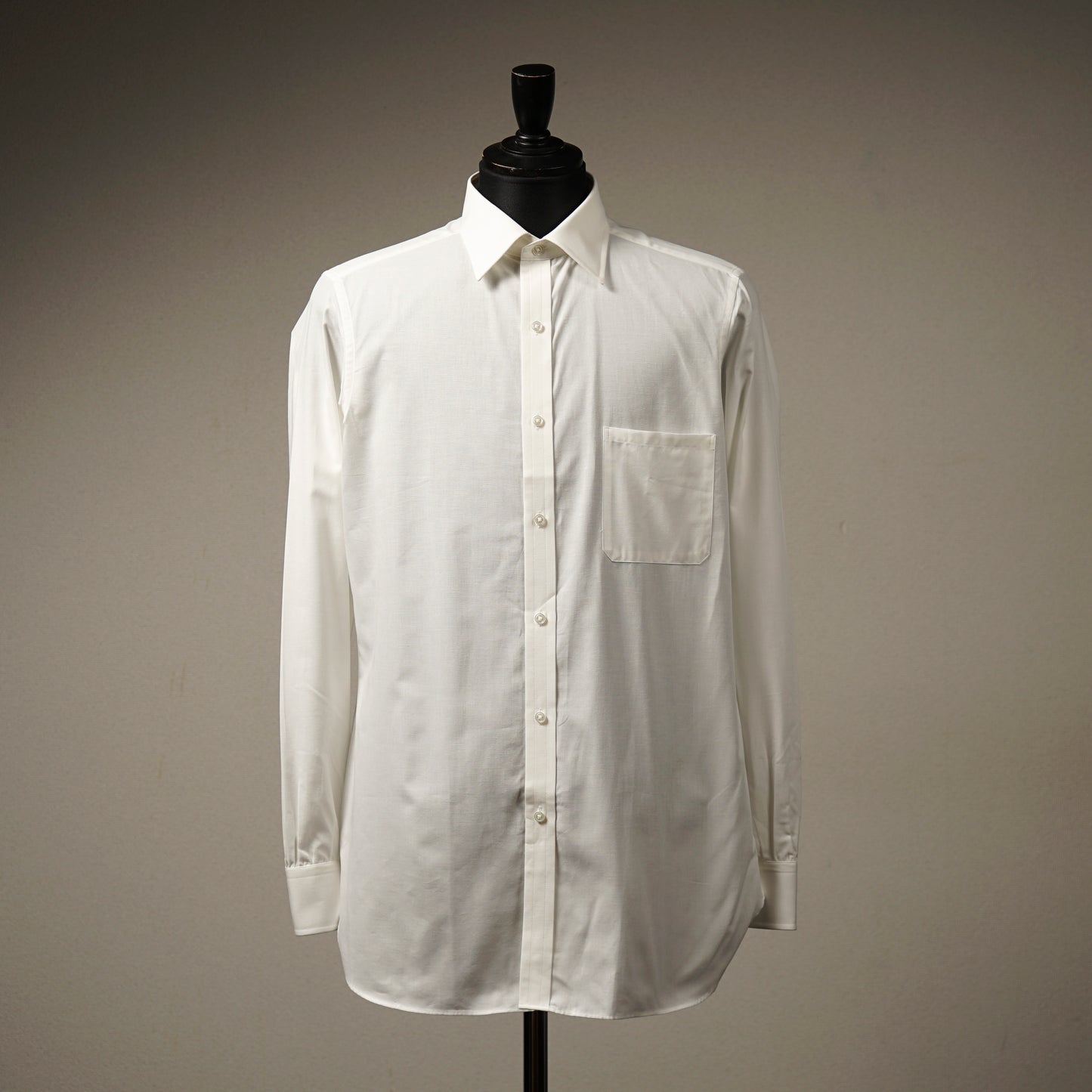WIDE SPREAD COLLAR SHIRTS