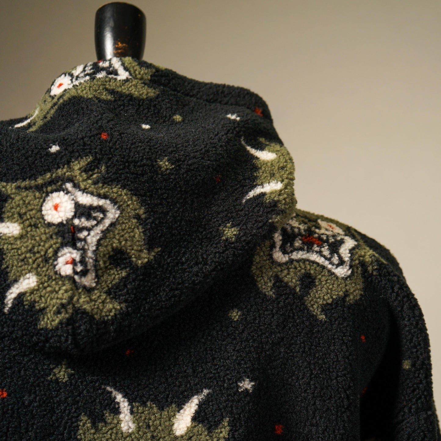 GREAT MOON MONSTER - HOODIE / WRD-22-AW-09