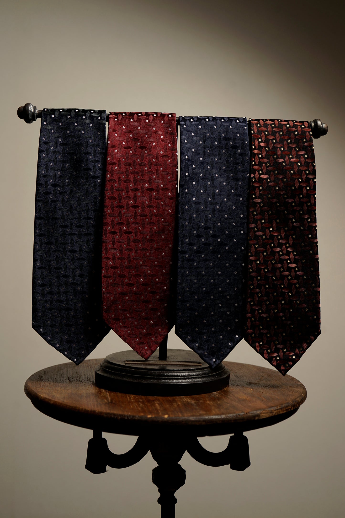 PERU - FOUR IN HAND TIE