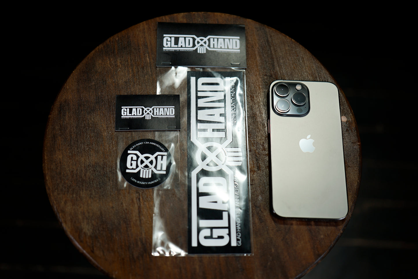 GLADHAND × BOUNTY HUNTER LOGO STICKER