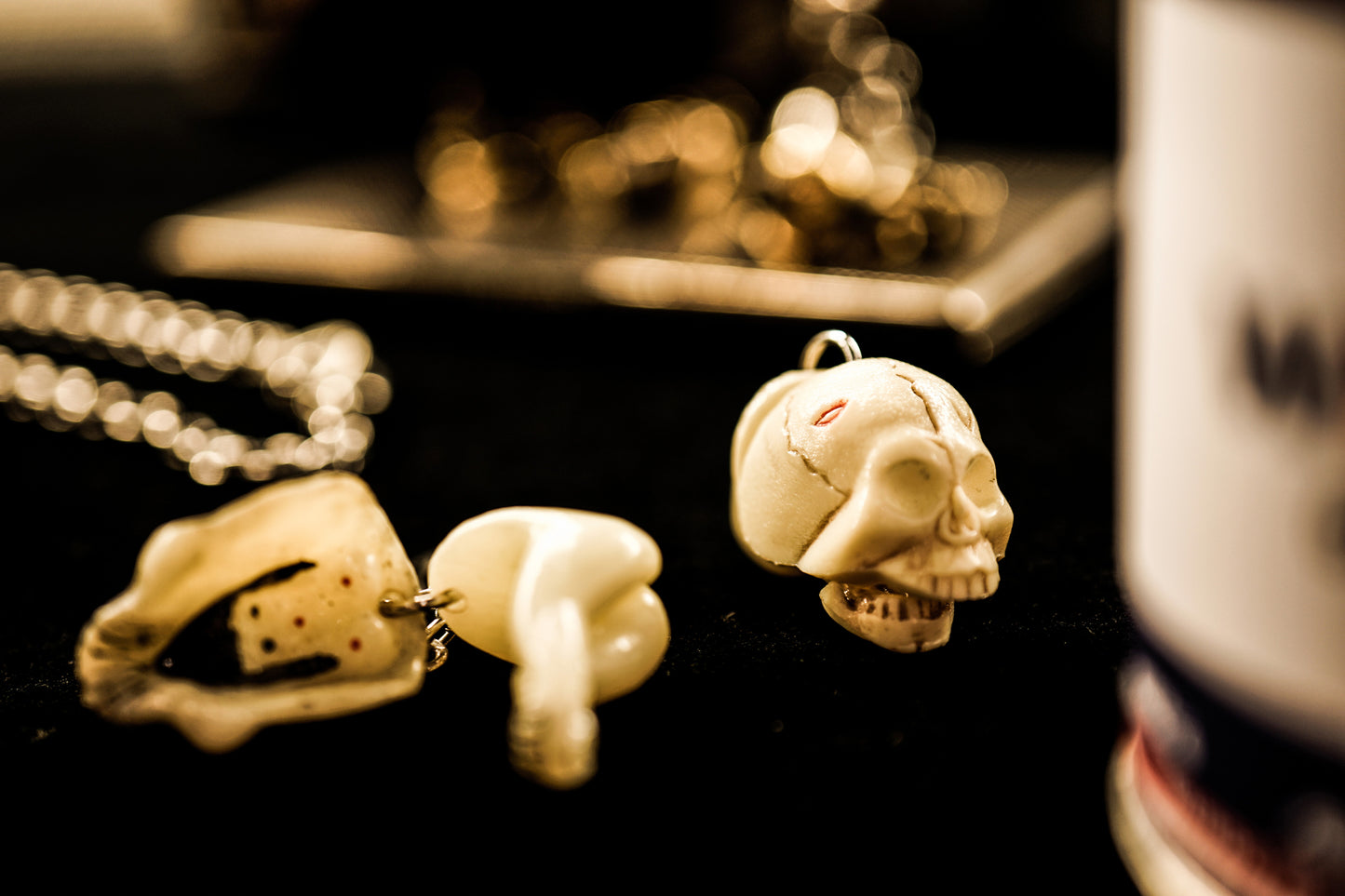 SOUVENIR SKULL - TOP