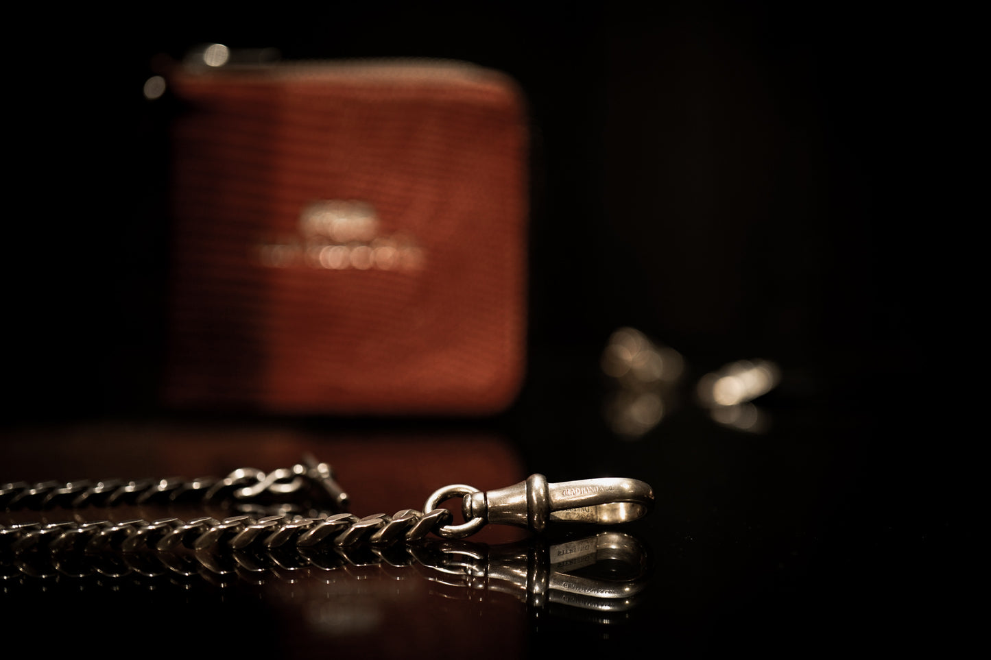 WALLET CHAIN