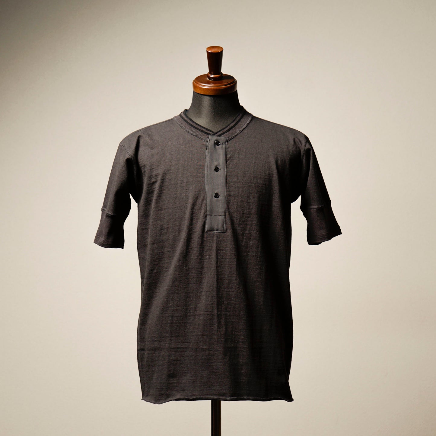 ROYAL HENRY S/S T-SHIRTS / GLADHAND R- 03