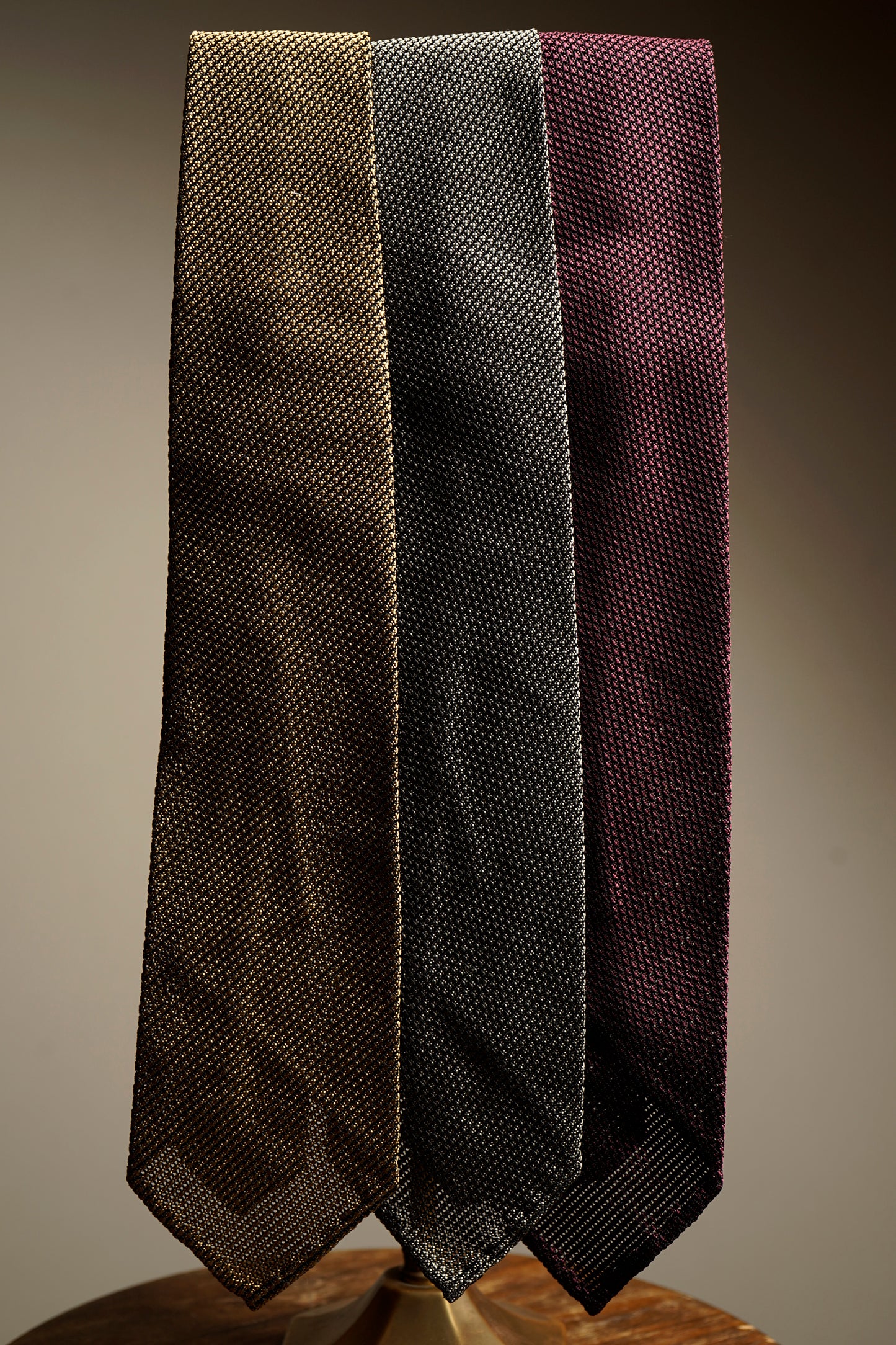 NEW HAVEN - FOUR IN HAND TIE