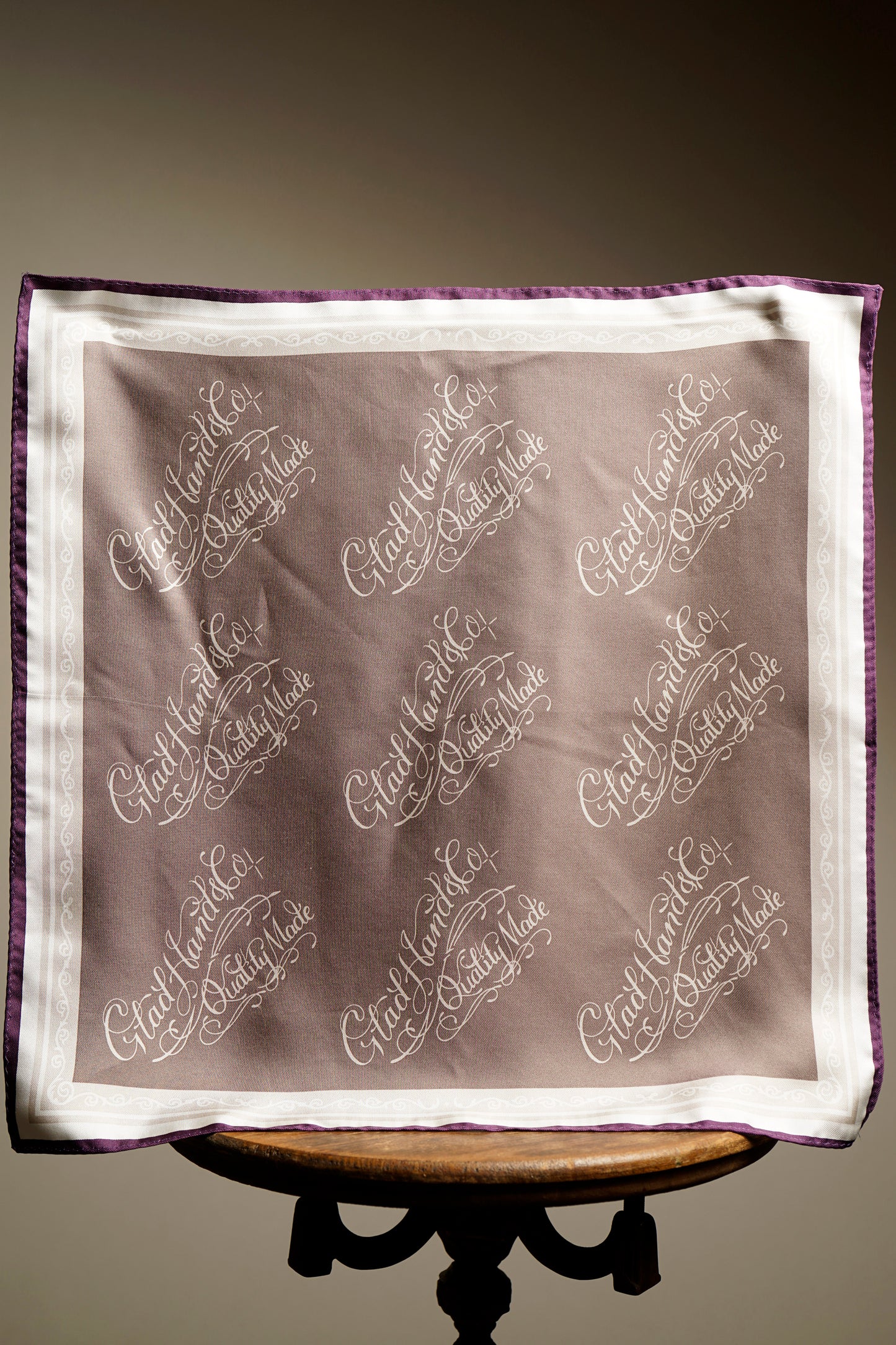 SOCIAL - POCKET SQUARE