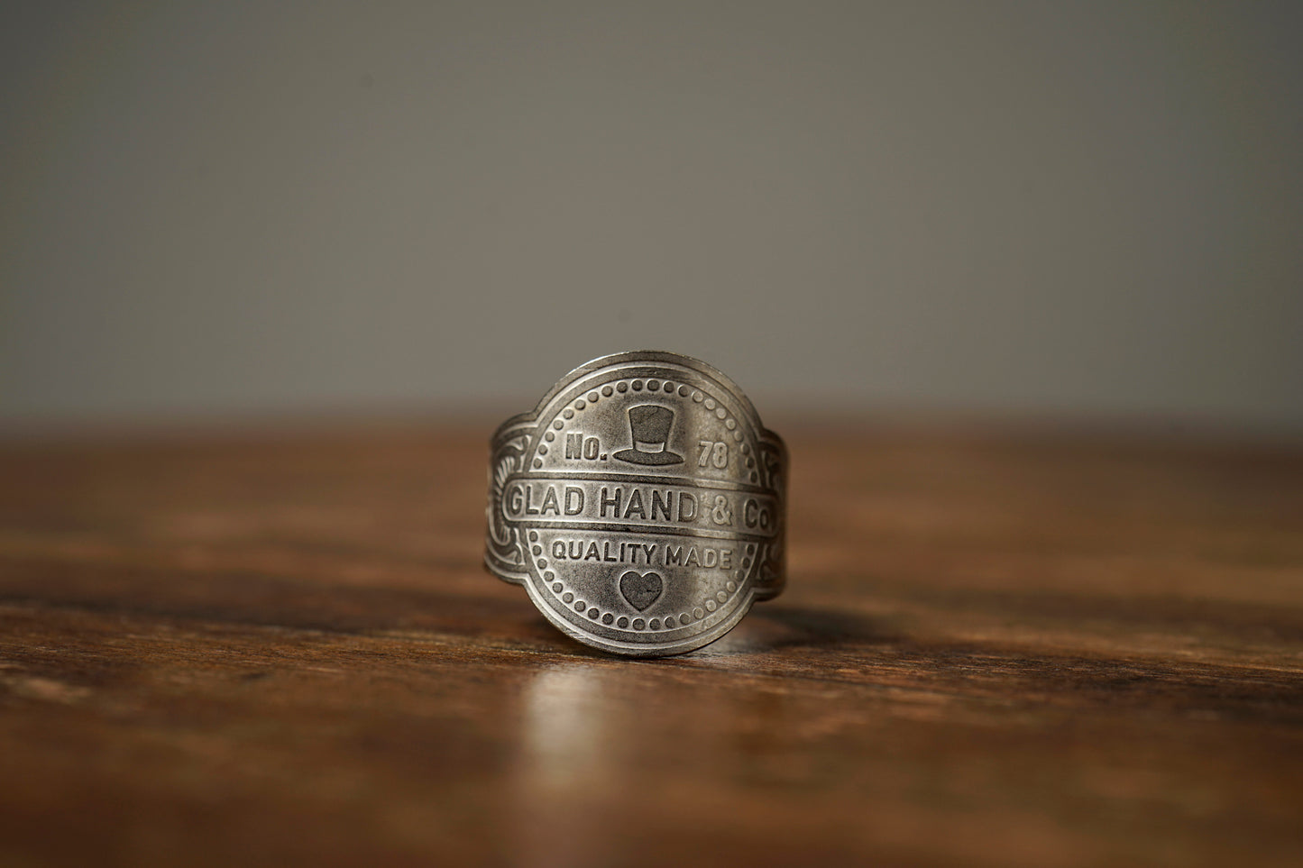 CIGAR TAG RING