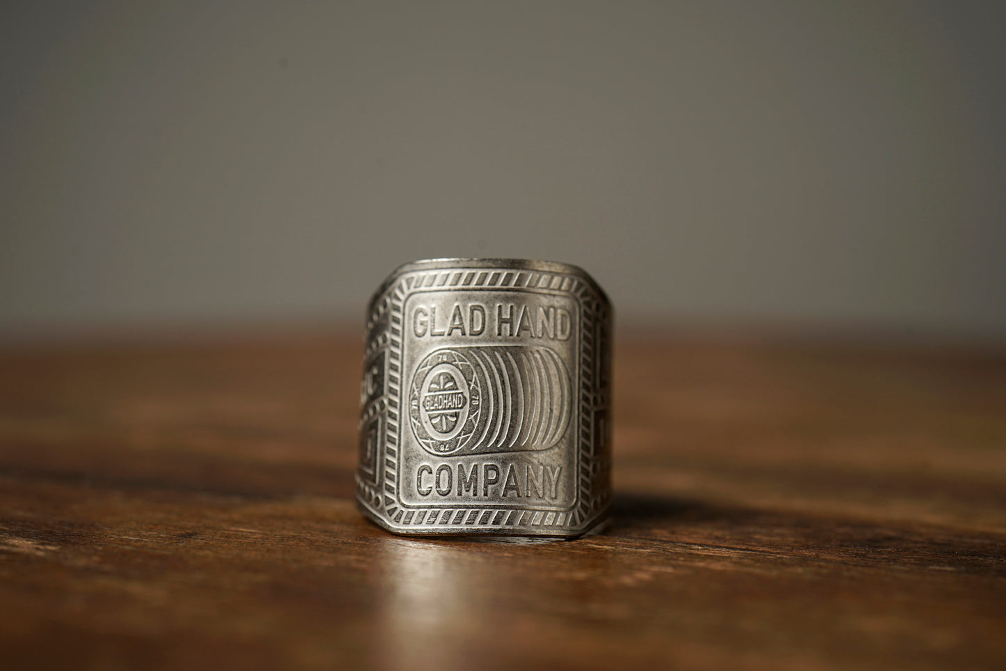 CIGAR TAG RING