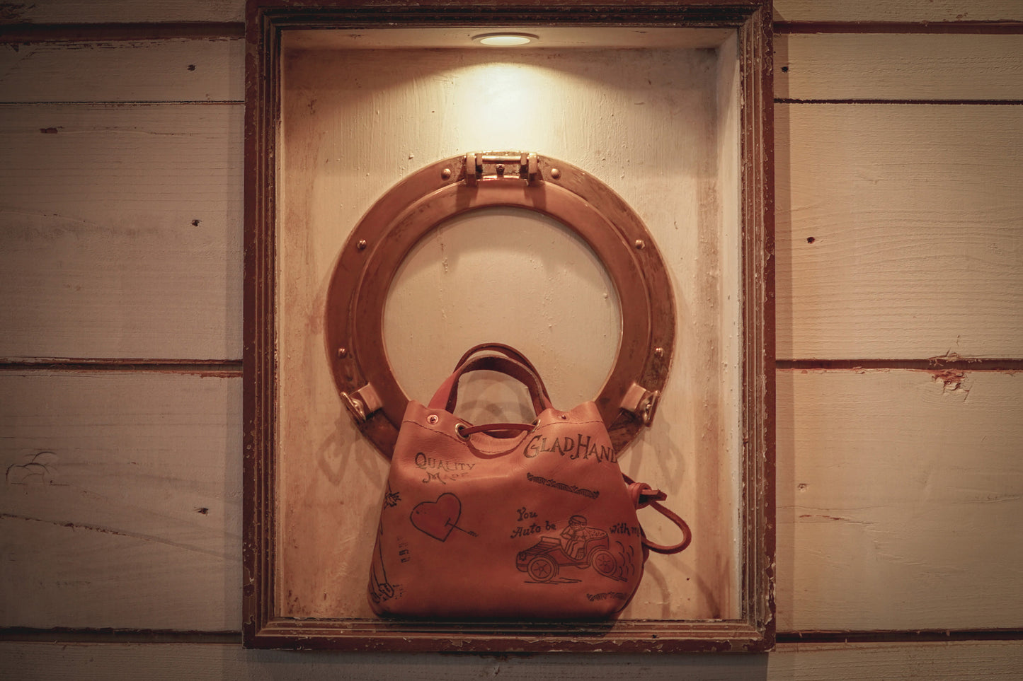 LEATHER PURSE BAG "GLAD POSTALS"【vasco × GLADHAND】