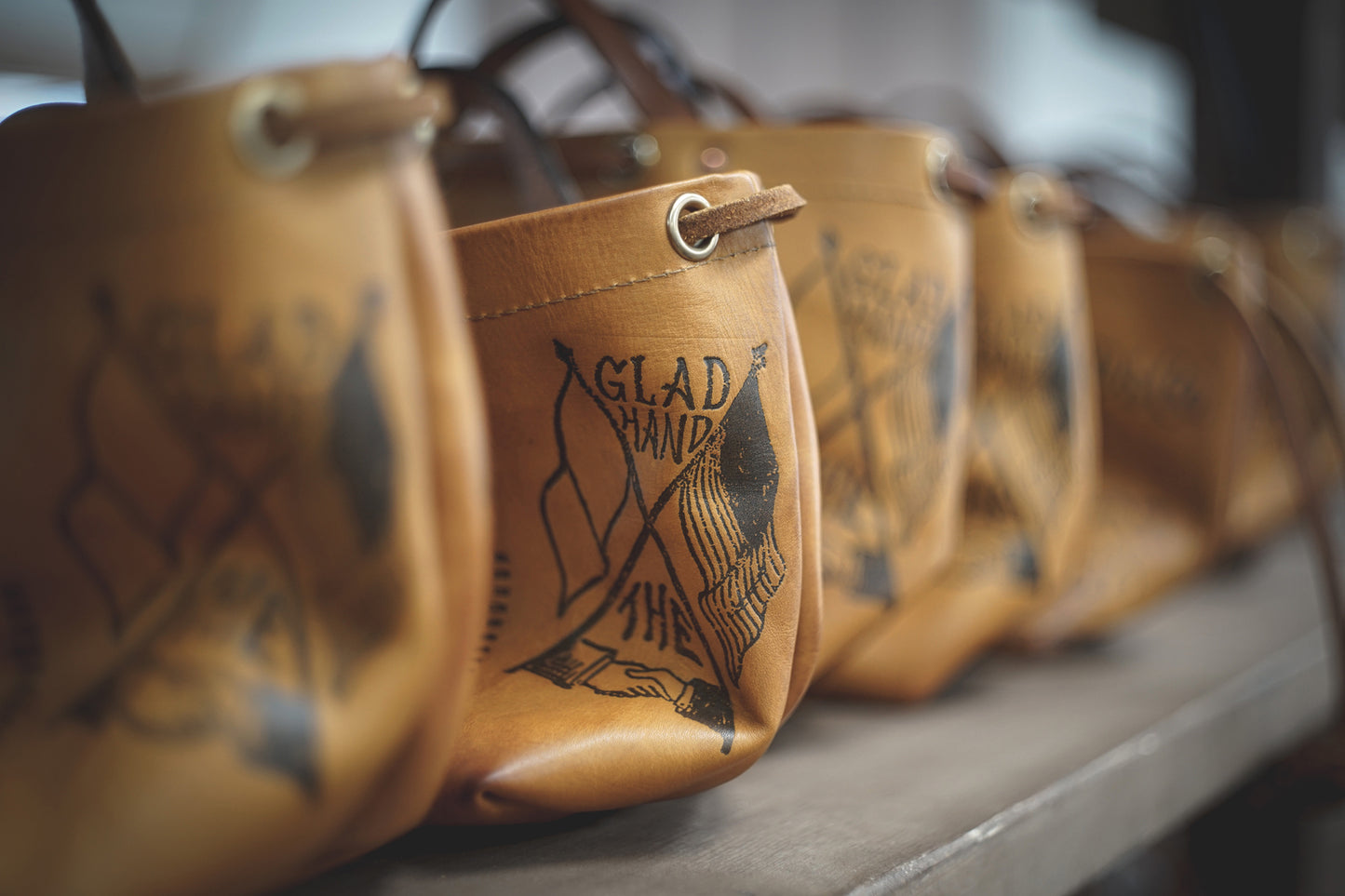LEATHER PURSE BAG "GLAD POSTALS"【vasco × GLADHAND】
