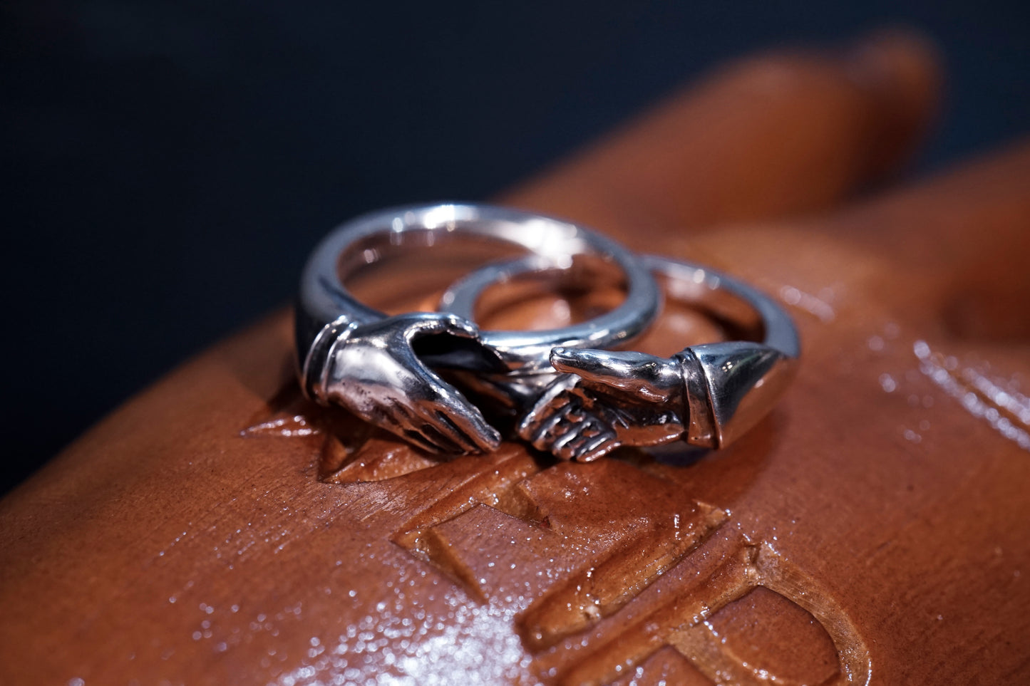 HAND - RING