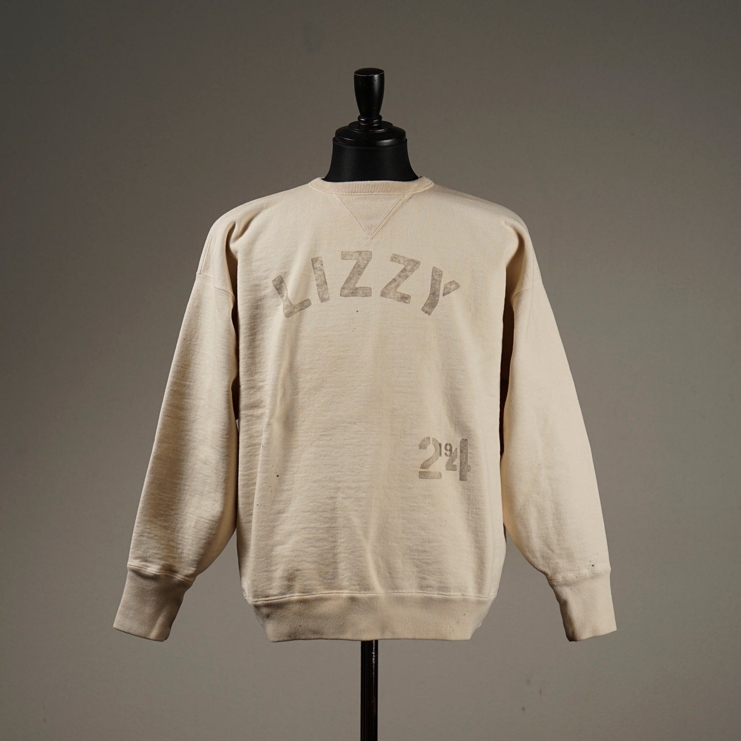 LIZZY - SWEAT / BYGH-23-AW-19