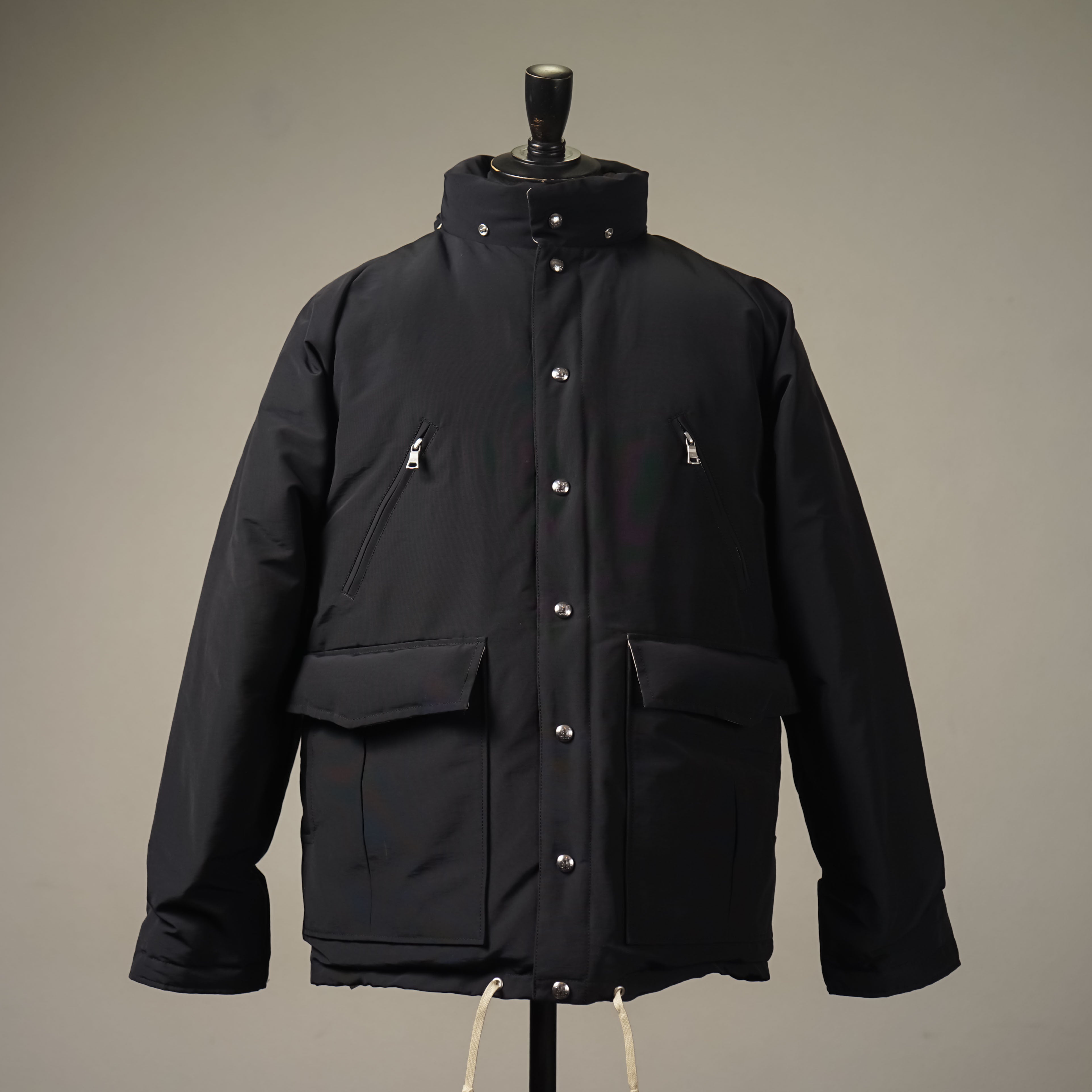 HUNTERS - DOWN JACKET / BYGH-23-AW-03